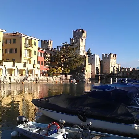 Villa Paradiso Apartment Sirmione